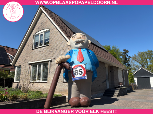 Opblaaspop man 85 jaar huren