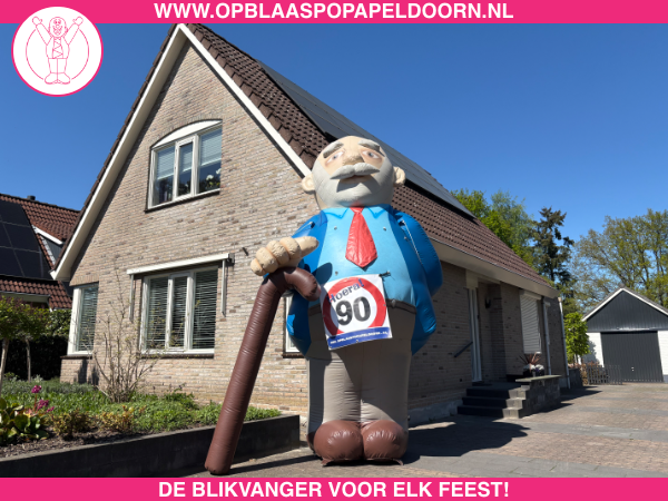 Opblaaspop man 90 jaar huren